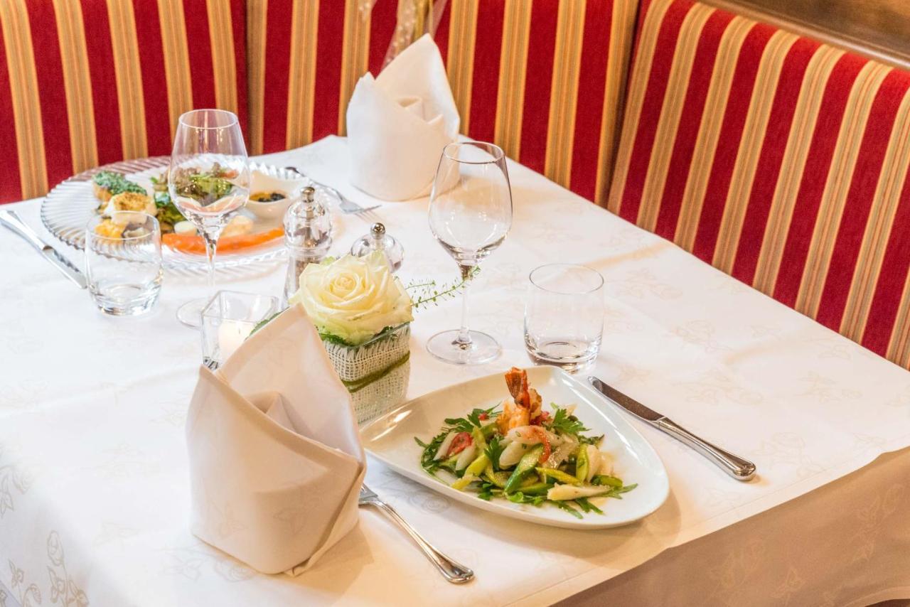 Hotel Restaurant Sonne Генгенбах Екстериор снимка